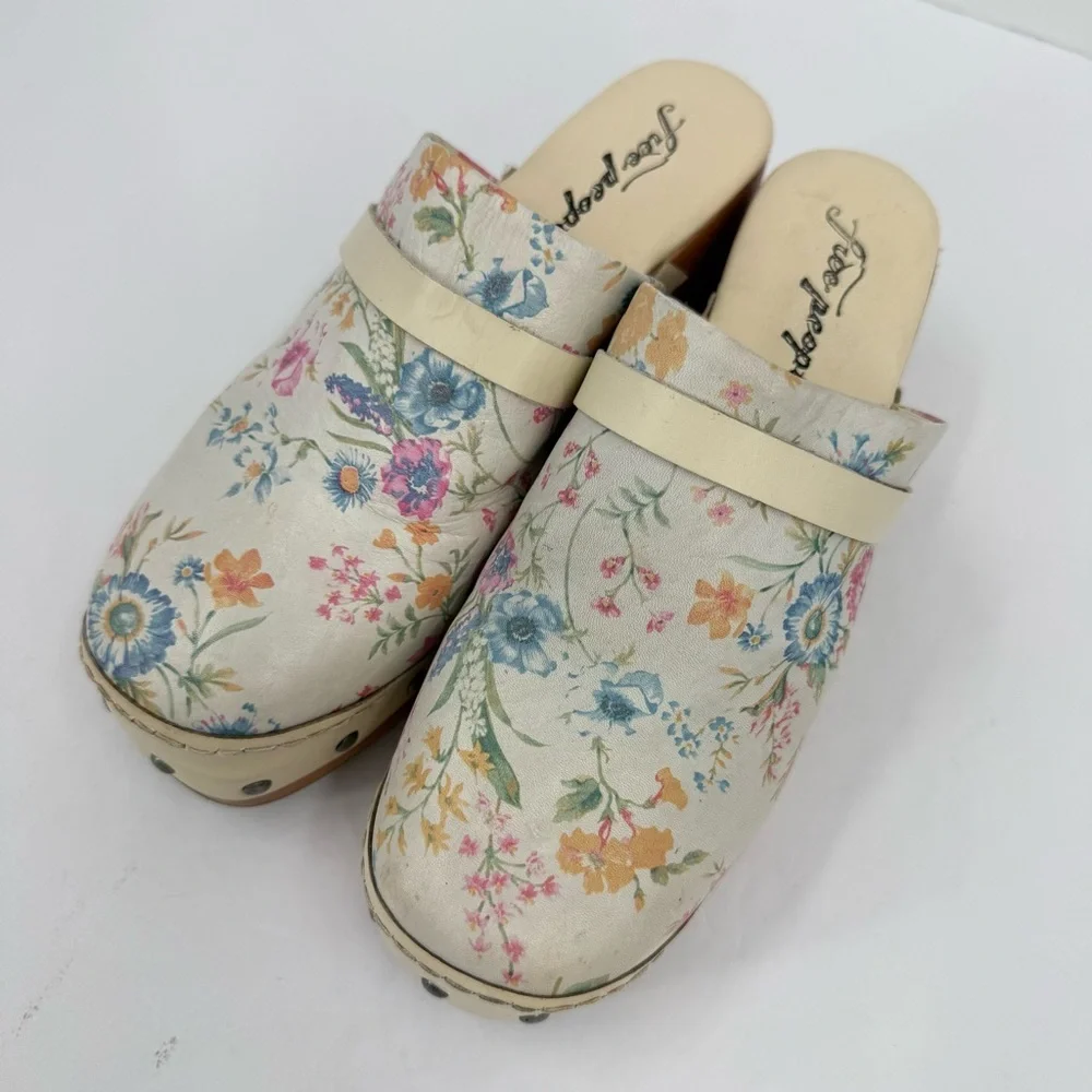 Free People Calabasas Floral Wood Clog Size 38 or US 7.5 - Picture 8 of 13